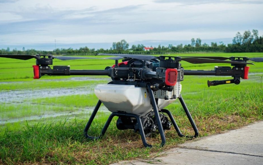 Drone Phun Thuốc: Ứng Dụng Nông Nghiệp Hiện Đại